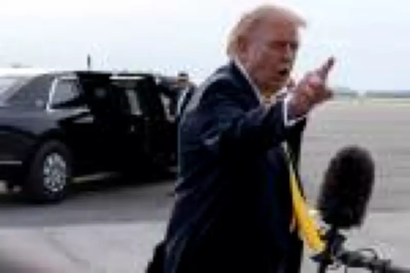Trump chama repórter de 'burra' ao ser questionado sobre gastos na Casa Branca