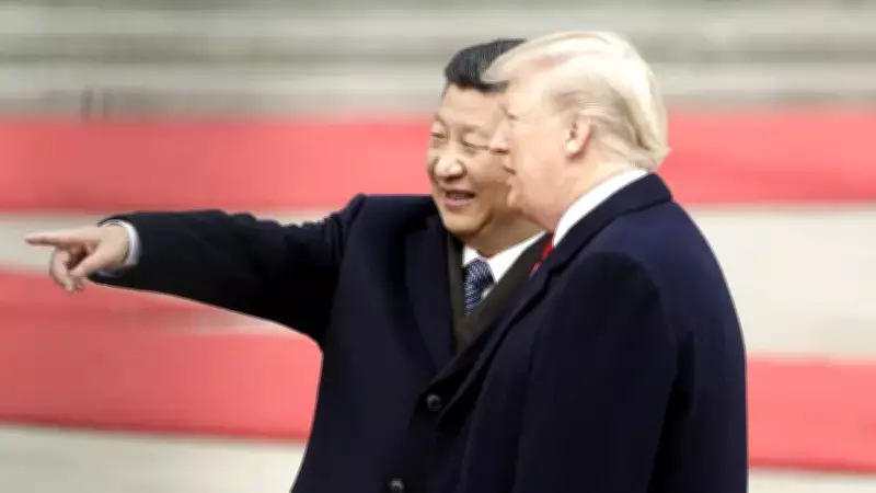 Trump visita China em meio a tensões e mostra de poder
