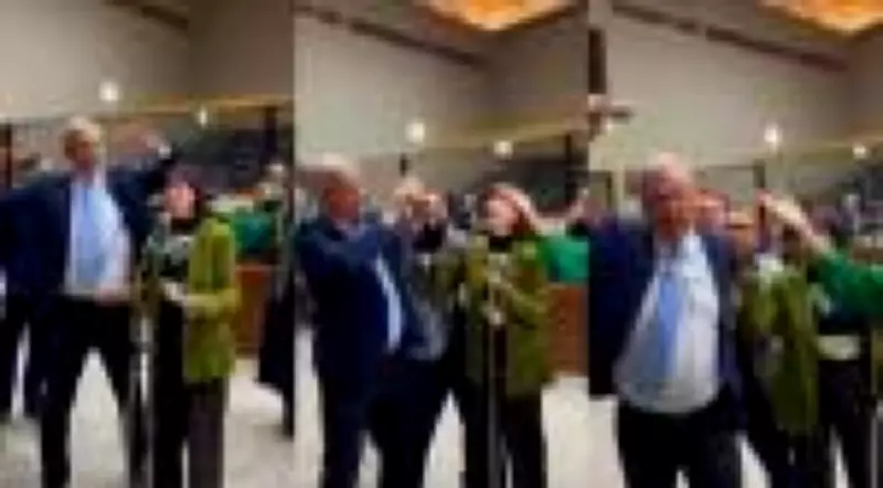 Áudio de Flávio Bolsonaro pedindo dinheiro causa briga na Câmara de Porto Alegre