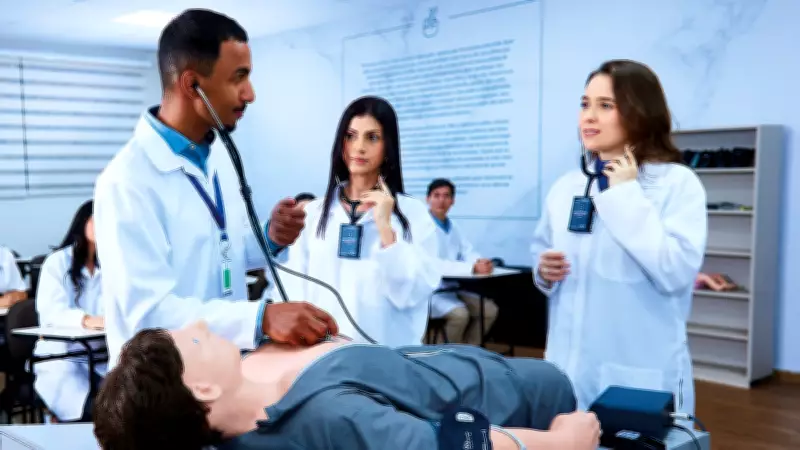 UniCesumar lança 13 novas pós-graduações em Medicina com opções EAD e semipresenciais