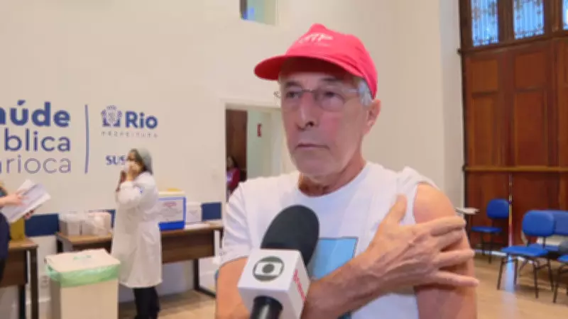 Vacina atualizada contra Covid começa para idosos e gestantes no Rio