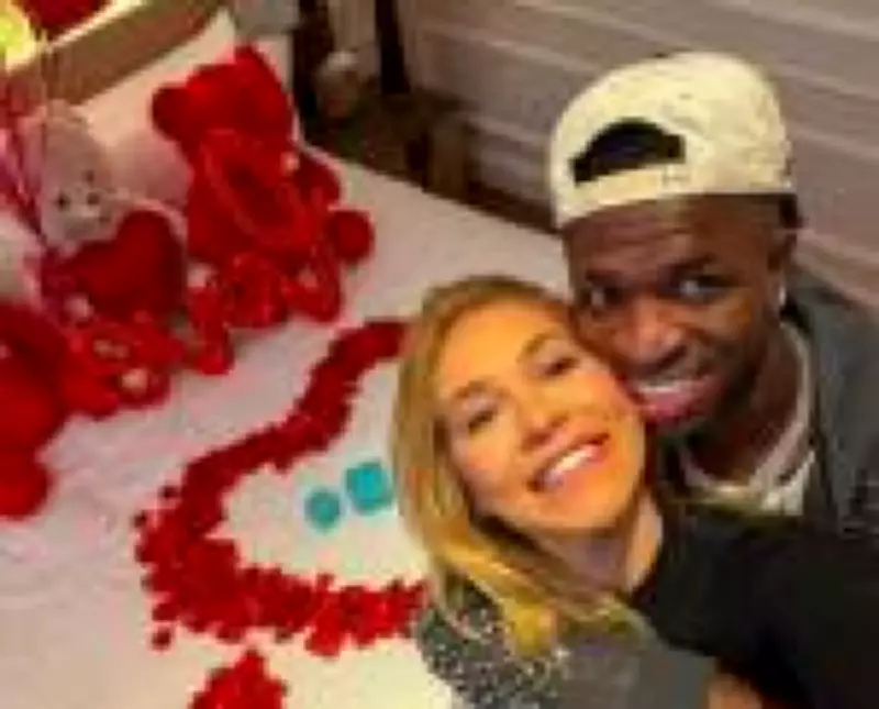Virginia Fonseca nega crise com Vini Jr. e afirma que namoro continua