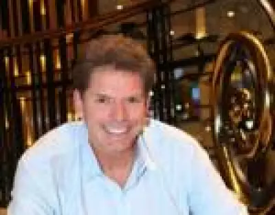 Alexandre Accioly celebra inclusão do Roxy no Travellers' Choice Awards 2026