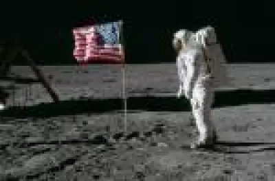 Arquivos da Apollo 11 revelam relatos de OVNIs por astronautas