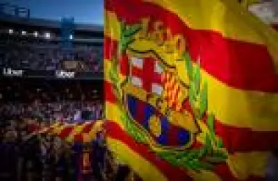 Barcelona domina o Real Madrid, vence por 2 a 0 e conquista o 29º título espanhol