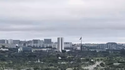 Brasília amanhece nublada e com chuvas isoladas neste domingo