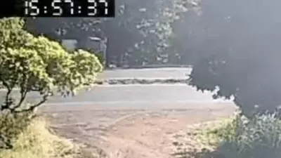 Caminhoneiro morre em acidente com três caminhões na BR-153 em Centralina