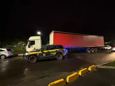Carreta furtada e adulterada é recuperada na Via Dutra em Resende