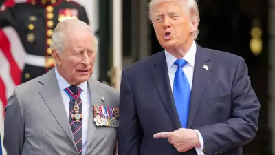 Charles III se diz enojado por ser parente distante de Trump