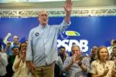 Ciro Gomes desiste de Presidência e mira governo do Ceará