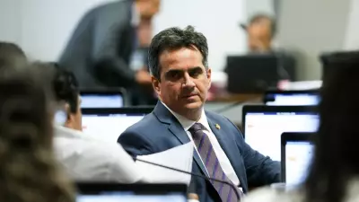 Ciro Nogueira evita defender Flávio Bolsonaro sobre Banco Master
