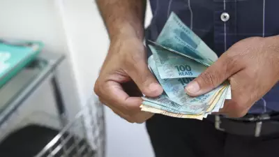 Desigualdade no Brasil: 5% mais pobres vivem com até R$ 299 mensais