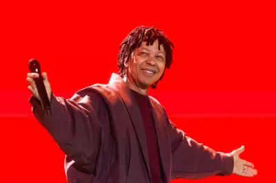 Djavan estreia turnê 'Djavanear 50 anos' no Allianz Parque com 27 músicas