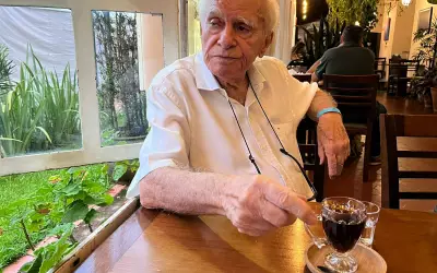 Escritores do Flipoços revelam livros que marcaram suas vidas