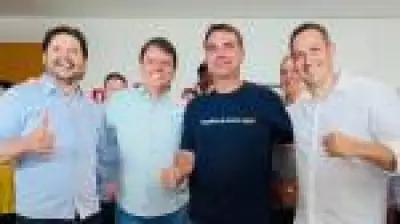 Flávio Bolsonaro, Tarcísio, Derrite e André do Prado fazem giro em SP