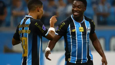 Grêmio vence Santos de virada por 3 a 2 e se afasta do Z4 do Brasileirão