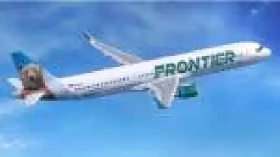Homem morre atropelado por avião em aeroporto nos EUA; 17 feridos