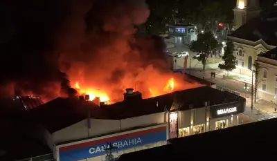 Incêndio atinge loja das Casas Bahia em Santa Bárbara d'Oeste
