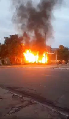 Incêndio atinge PEV e assusta moradores em São José dos Campos