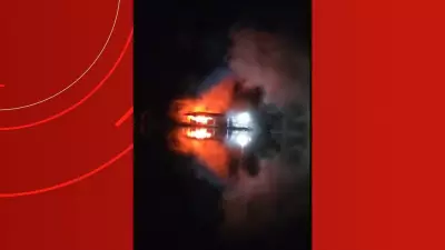 Incêndio de grandes proporções destrói flutuante no rio Tarumã-Açu em Manaus