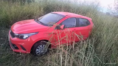 Jovem de 24 anos dorme ao volante e tomba carro na MG-187 em Serra do Salitre