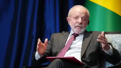 Lula transfere redes sociais para o PT e adota postura mais combativa