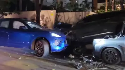 Motorista embriagado bate Porsche em quatro carros estacionados no Tatuapé