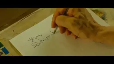 O que acontece no cérebro quando deixamos de escrever à mão?