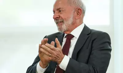 Pesquisa mostra Lula na frente de Flávio Bolsonaro após escândalo 'Bolsomaster'