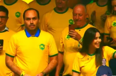 PL lança Carlos Bolsonaro e Carol de Toni como pré-candidatos ao Senado em SC