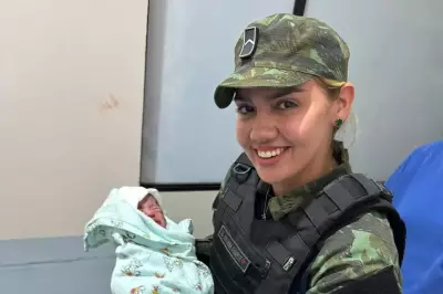 Policial militar realiza parto de emergência em via pública e salva bebê