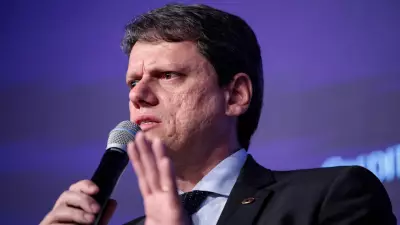 Posição de Tarcísio sobre crise de Flávio Bolsonaro desagrada aliados