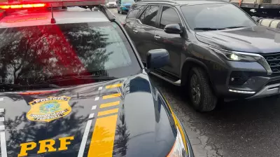 PRF descobre esquema de clonagem de caminhonete de luxo em Caruaru