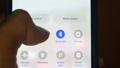 Riscos do Bluetooth sempre ligado: como se proteger de ataques