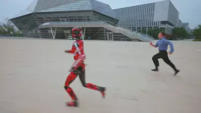 Robôs humanoides e fábricas automatizadas: a corrida China-EUA
