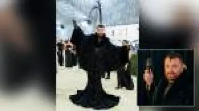 Sam Smith brilha no Met Gala com visual de Malévola e ventilador