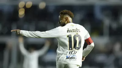 Santos vence Bragantino com gol de Neymar e chega a 18 pontos