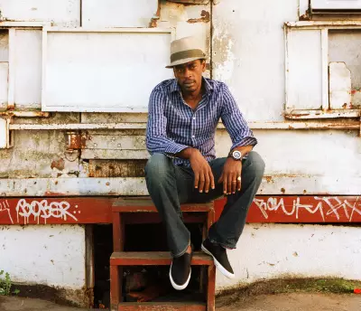 Seu Jorge lança álbum 'The other side' após 17 anos de produção