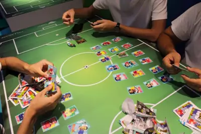 Troca de figurinhas da Copa do Mundo 2026 movimenta o Grande Recife