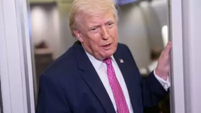 Trump diz que não tem pressa para acordo com Irã e mantém bloqueio naval