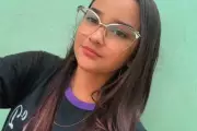 Adolescente morre eletrocutada ao usar prancha de cabelo na Bahia