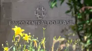 BC defende corte de juros mesmo com guerra no Oriente Médio