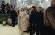 Beyoncé no MET Gala 2026: entrada triunfal após 10 anos de ausência