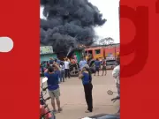 Bombeiros do Acre ajudam a combater incêndio em loja de pneus na Bolívia