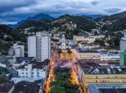 BR-040 terá 230 mil veículos e Petrópolis recebe visitantes no feriado