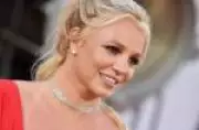 Britney Spears é fotografada após prisão e reabilitação em Los Angeles