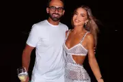 Camila Coelho anuncia fim do casamento com Ícaro Brenner após 21 anos
