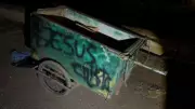Carrinho de reciclagem usado em emboscada a ciclista na BR-452 em Uberlândia