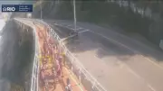 Ciclistas furam bloqueio de segurança na Ciclovia Tim Maia no Rio