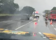Confronto em Itaguaí termina com carros incendiados na Rio-Santos